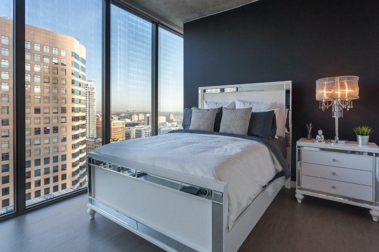Urban Downtown La Floor To Ceiling Penthouse